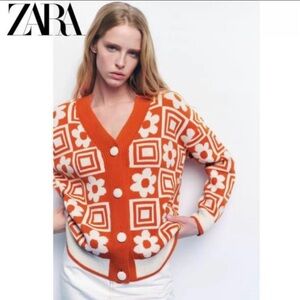 Zara Retro Orange Flower Power print Cardigan Mod Floral Knit Sweater L